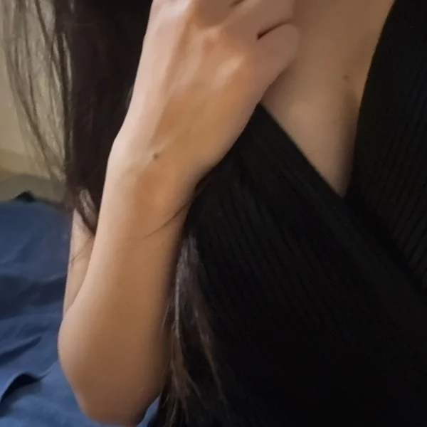 本日10時〜16時まで出勤してます！久しぶりの出勤でドキドキ