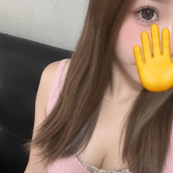 本日も12時〜16時半出勤してます^_^