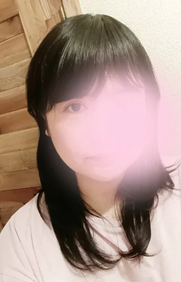 柚木えみ