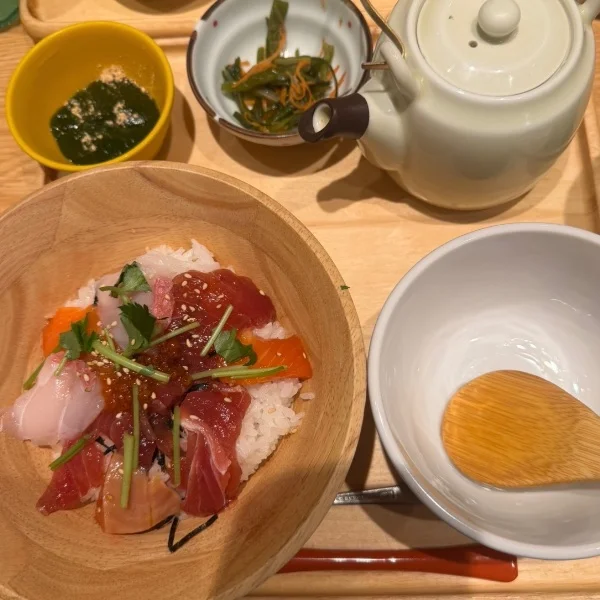 🍚大阪で海鮮丼食べてきました🐟💕
