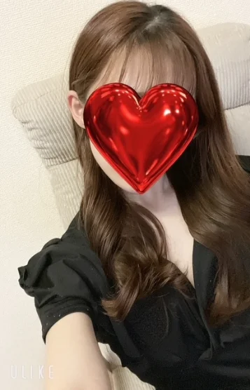 リノ・S級美女