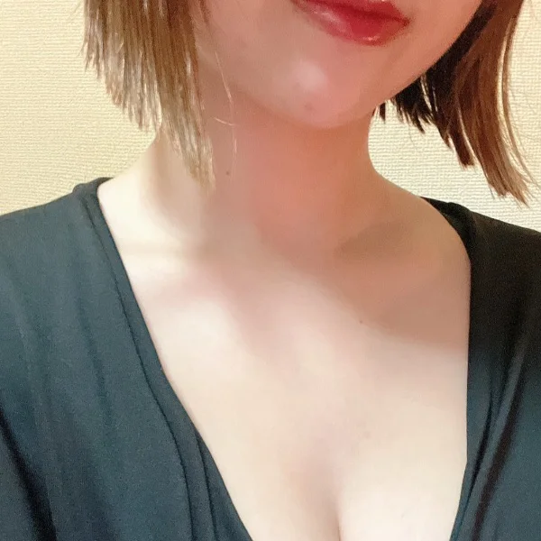 サラです😀