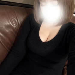 るりなさん