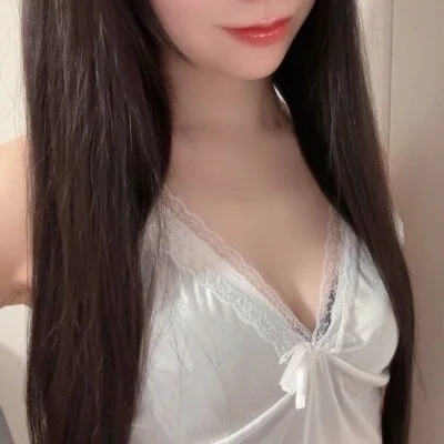 2日(木)❤️今日はいつも夜からの美女がお昼から出勤！❤️