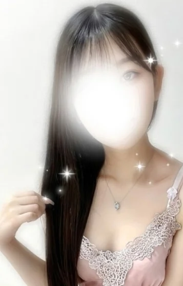秦　すずな