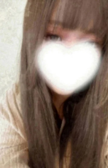 小鳥遊　ひな