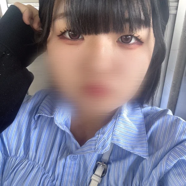 本日11時から出勤しております( ◜~◝ )