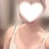 鳴海らら
