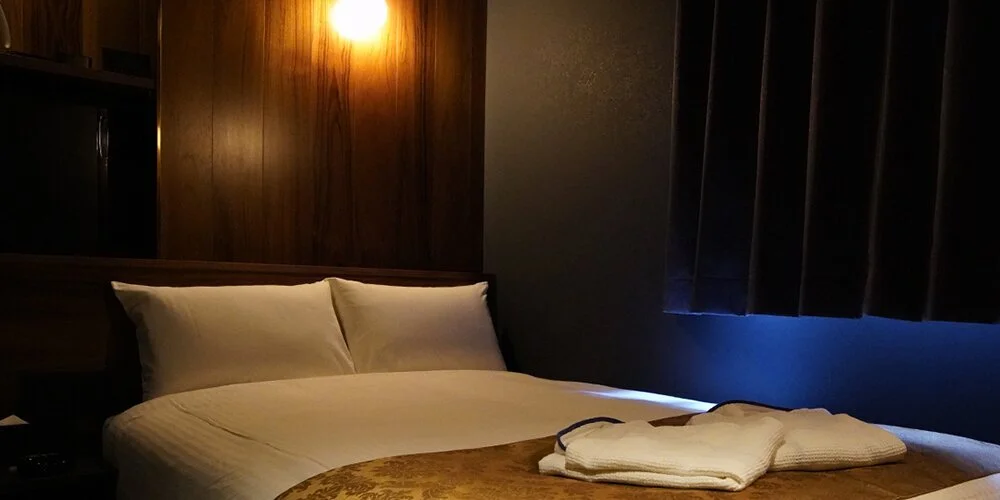 KAREN (カレン) マイクロビキニ×泡洗体メンズエステの施術室写真