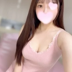 愛原りほ
