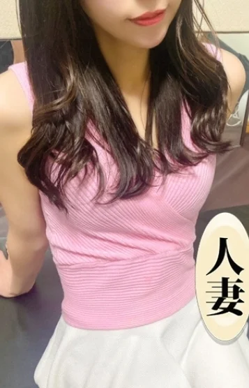 愛原ゆりか