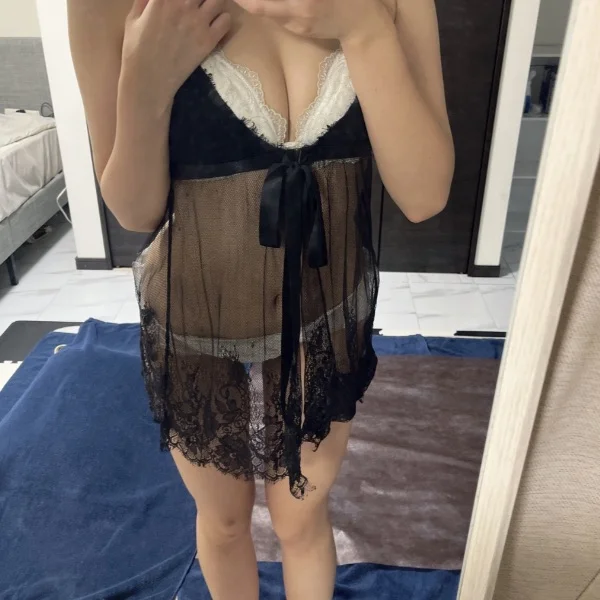 何してるの♡