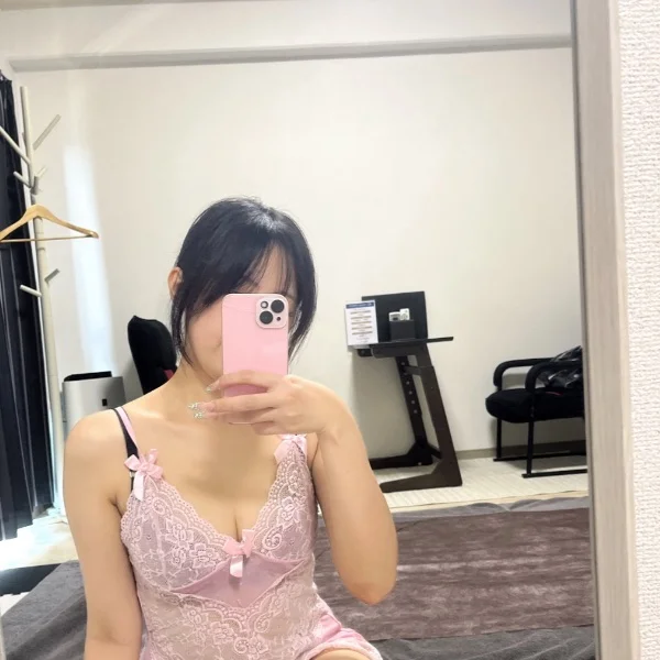 明日お昼お待ちしてます♡