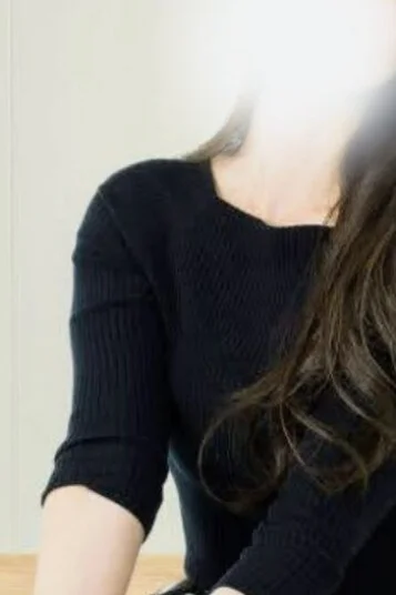 あきな