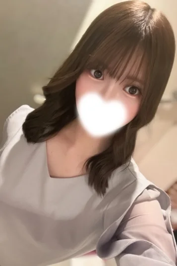 綾瀬　くるみ