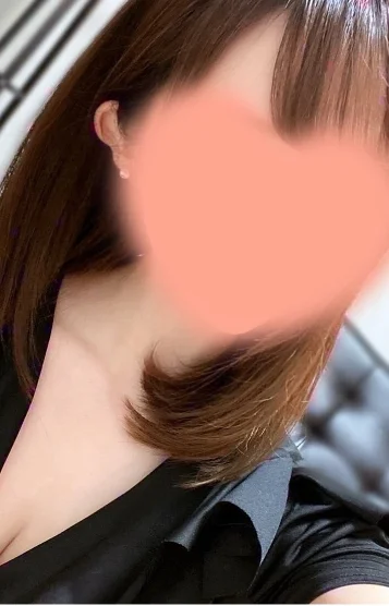 如月 ひな