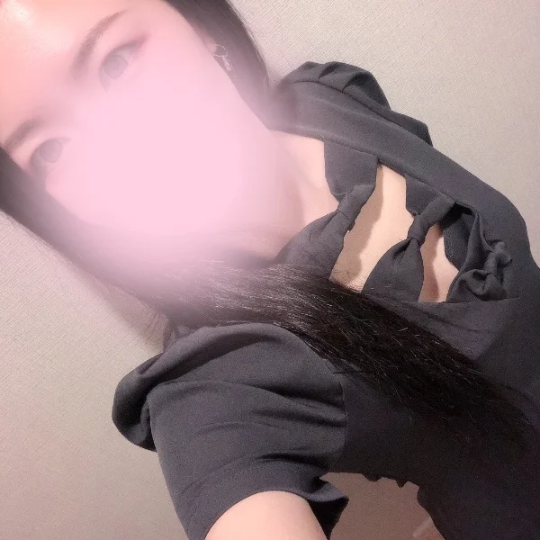 今日は15:00〜21:00出勤です💄