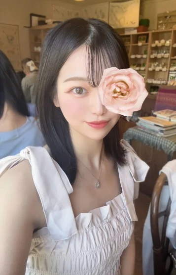 四葉ひな