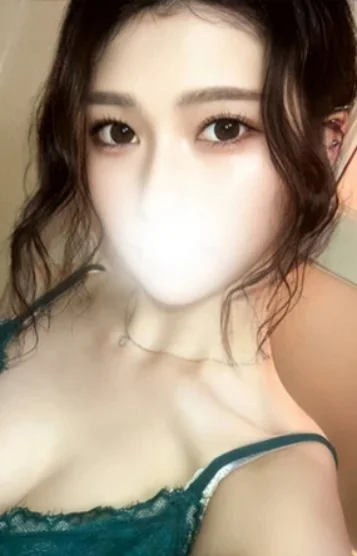 うららキレイ系美少女