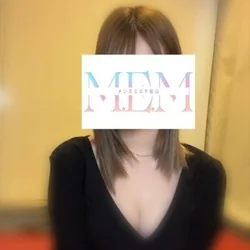 小柄で甘え上手な愛嬌モンスター【むに】...