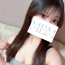 キレカワ系美女💛新人りおん💛さん、本日23日出勤です♪