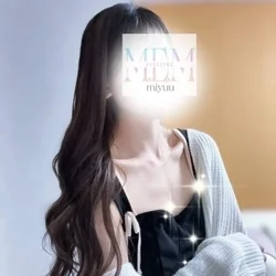 本日15日(日曜日)の出勤情報です♪