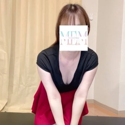 注目の美白の女神【もも】さん明日20日出勤予定です♪