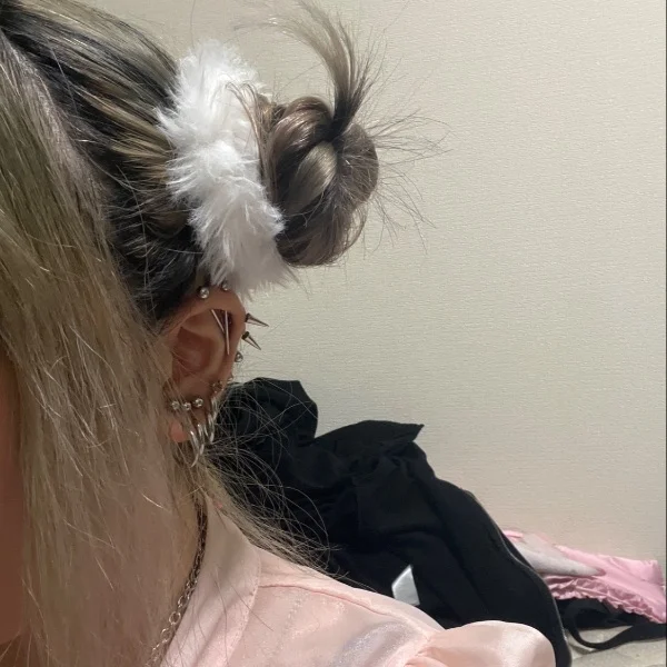 お団子ヘアーぴょんぴょん(出勤してまつ)