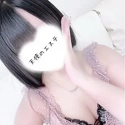 小動物系の可愛さに圧倒的ボディのサプライズ！すずさん出勤です