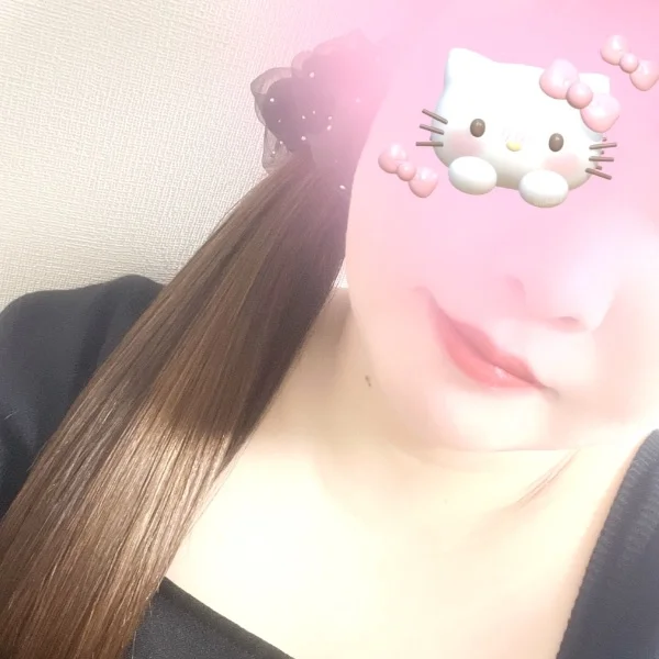 本日18時30分~23時まで居ます😆🤍