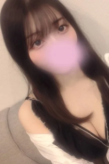 なるみや　なな