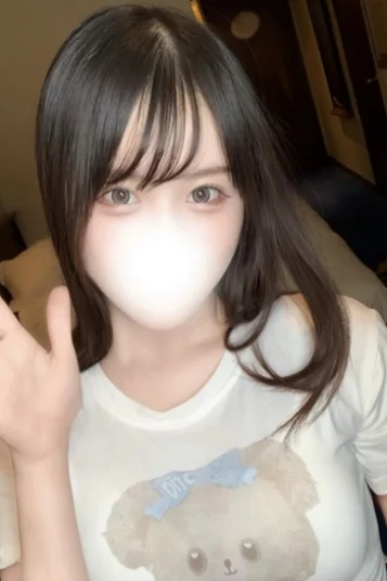 小鳥遊 ここな