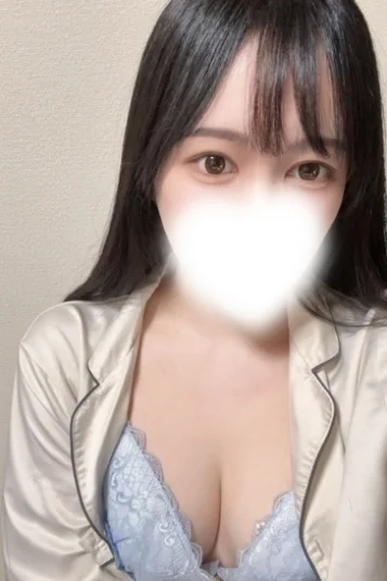 鷹宮 みおん