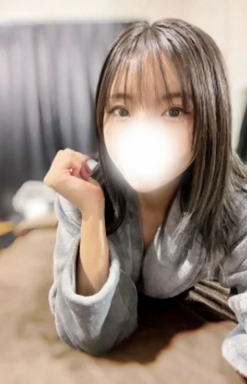 観月 りこ