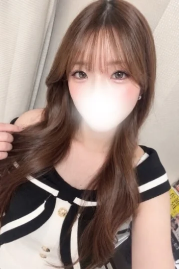 桃瀬なぎ
