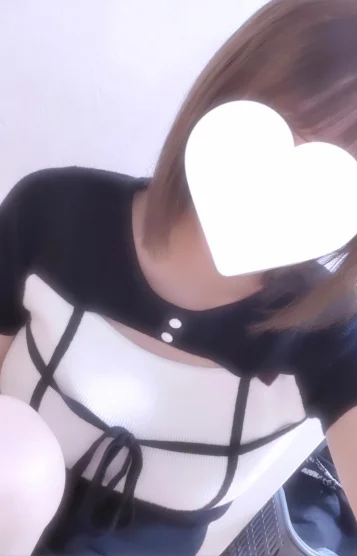 新人　まゆ