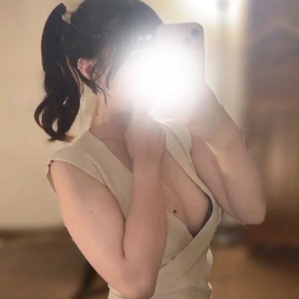 本日19時から24時まで出勤してます♡