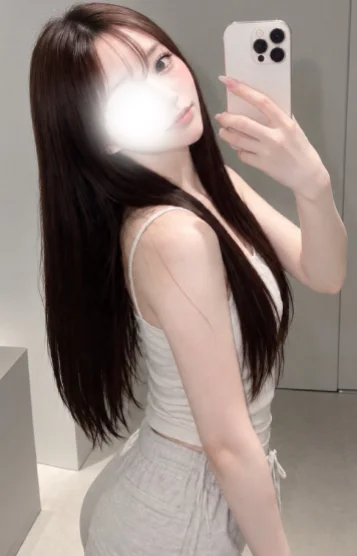 ゆりな