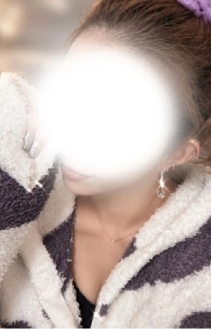 明日9日(金)は15:30からです♡