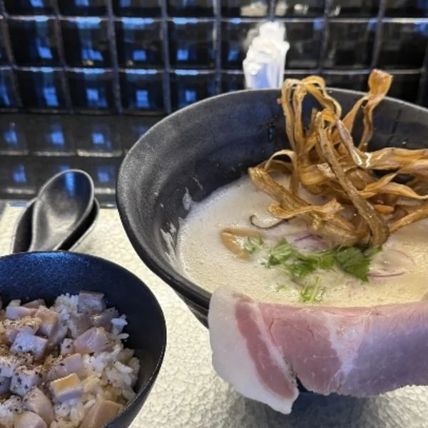 担当美容師さんにオススメされたラーメン屋さん🍜