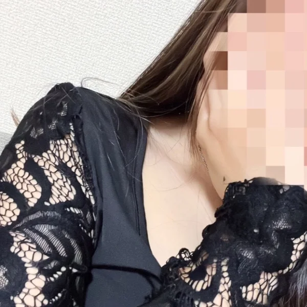 5/13 ෆ‪13時-21時ෆ‪出勤してますᥫᩣ  ̖́-