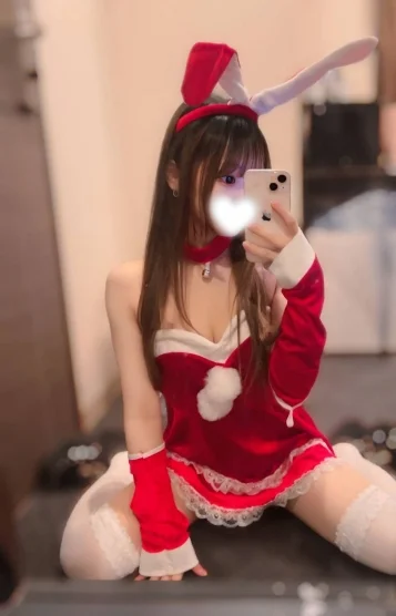 湊咲 ひな