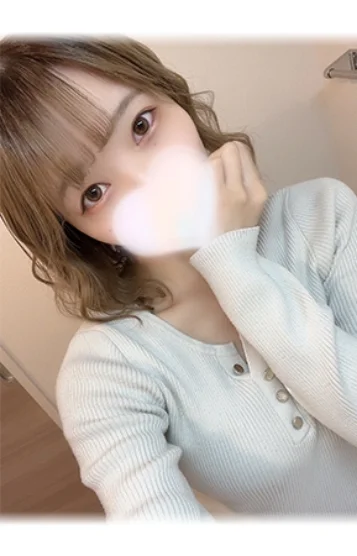 優木ここな