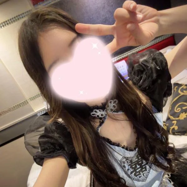 本日12時〜23時出勤🪄︎︎✨