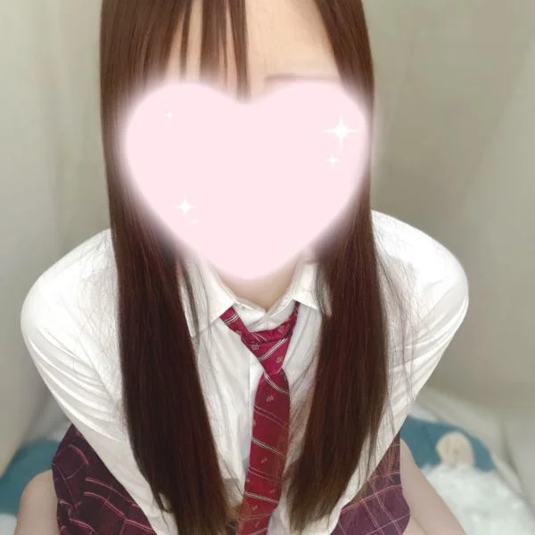 >⩊<