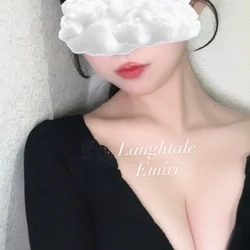 えみり🤍激カワ