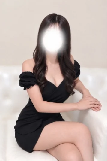 藤間はづき