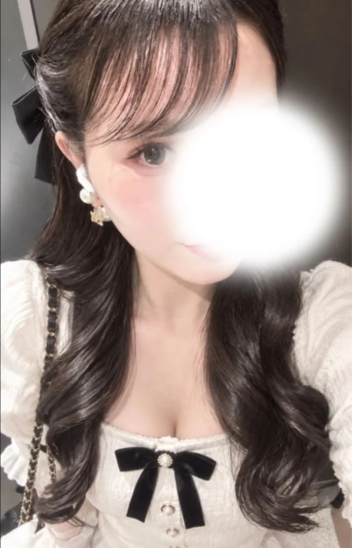明日13時〜出勤です✨
