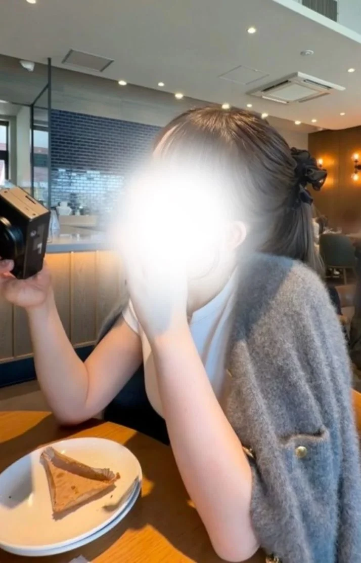 ワクワク･ᴗ･ )੭'