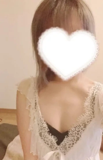 キュート系彼女　もも